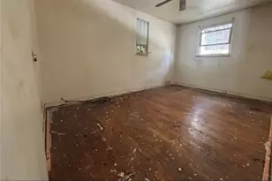 2526 Bedford Ave, Pittsburgh, PA 15219 - Photo 11