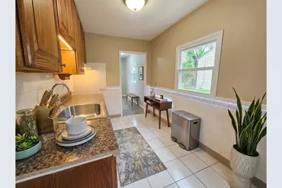 5017 Sherwood Rd, Bethel Park, PA 15102 - Photo 3