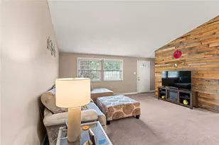 14 Fawnvue Dr, Robinson Twp, PA 15136 - Photo 5