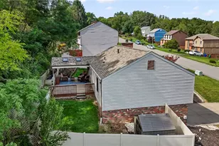14 Fawnvue Dr, Robinson Twp, PA 15136 - Photo 33