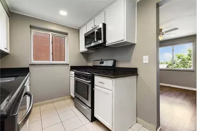 8106 Chaske St, Pittsburgh, PA 15147 - Photo 3