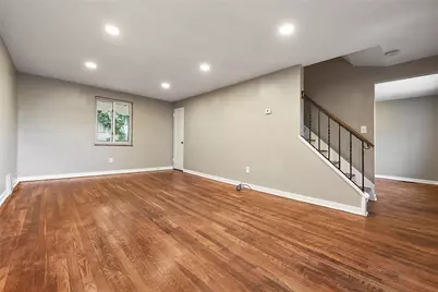 8106 Chaske St, Pittsburgh, PA 15147 - Photo 11