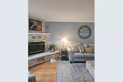 1918 Vermont Ave, West Mifflin, PA 15122 - Photo 5