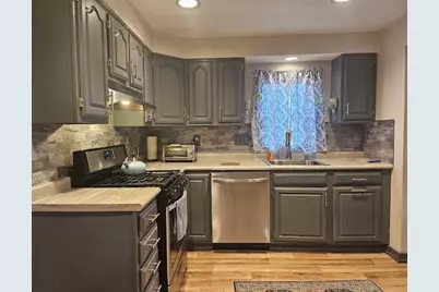 1918 Vermont Ave, West Mifflin, PA 15122 - Photo 11