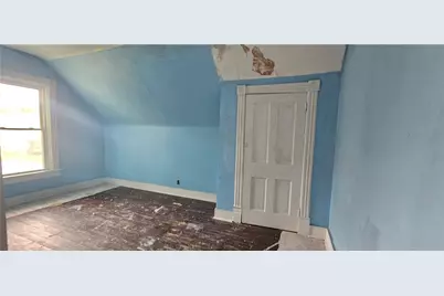 425 E Garfield Ave, New Castle, PA 16105 - Photo 21
