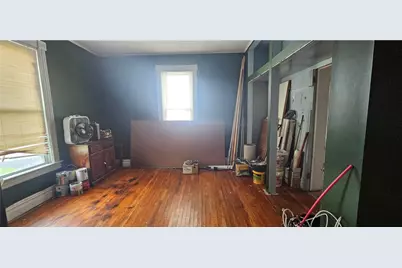 425 E Garfield Ave, New Castle, PA 16105 - Photo 5