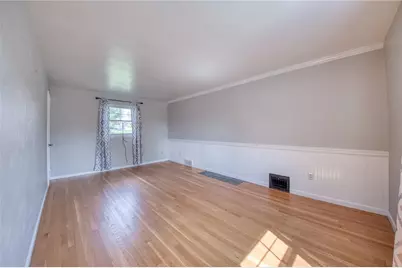 5362 Fieldcrest Dr, Pittsburgh, PA 15236 - Photo 7