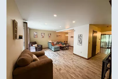 608 Maplewood Ct, Ross Twp, PA 15237 - Photo 15