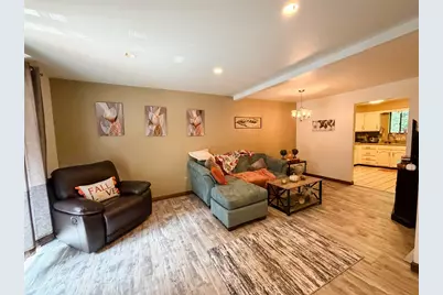 608 Maplewood Ct, Ross Twp, PA 15237 - Photo 13