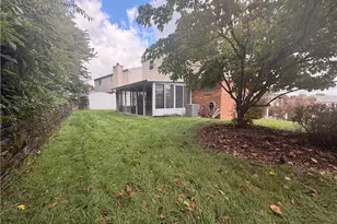 5176 Janie Dr, Pittsburgh, PA 15227 - Photo 21