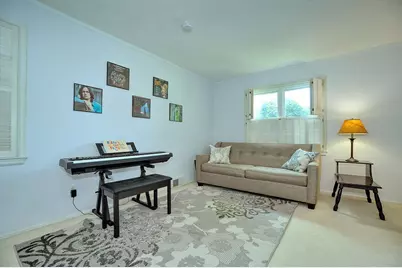 1636 Jamestown Place, Blackridge, PA 15235 - Photo 7