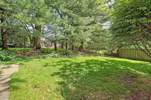 1636 Jamestown Pl, Blackridge, PA 15235 - Photo 3