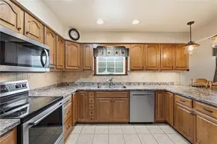 810 15th Ave, Beaver Falls, PA 15010 - Photo 13