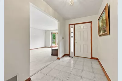 202 Elmhurst Circle, Cranberry Township, PA 16066 - Photo 7