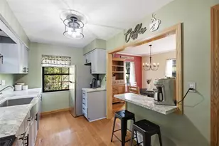 3386 Crestview Dr, Bethel Park, PA 15102 - Photo 11