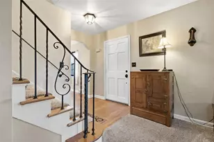 3386 Crestview Dr, Bethel Park, PA 15102 - Photo 3