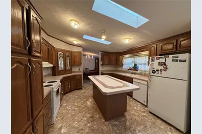 215 Glenford Dr, Chicora Boro, PA 16025 - Photo 13