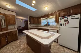 215 Glenford Dr, Chicora Boro, PA 16025 - Photo 15