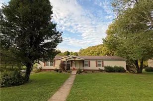 215 Glenford Dr, Chicora Boro, PA 16025 - Photo 1