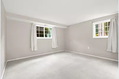 8005 Revere Pl, Hopewell Township, PA 15001 - Photo 15