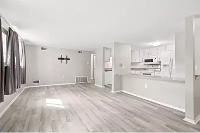 8005 Revere Pl, Hopewell Township, PA 15001 - Photo 3