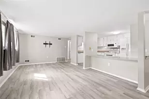 8005 Revere Pl, Hopewell Township, PA 15001 - Photo 3
