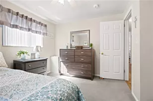 470 Crestview Dr, Pittsburgh, PA 15239 - Photo 13