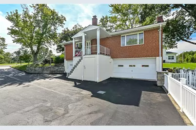 401 N Pine Cir, Pine Township, PA 15044 - Photo 5