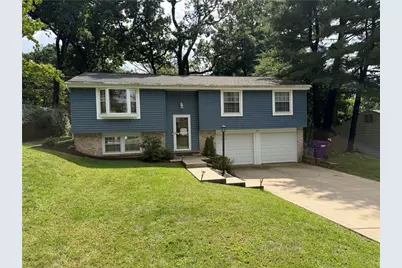 577 Surfside Dr, Pittsburgh, PA 15239 - Photo 1