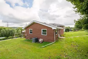 52 Carries Dr, Hanover Township, PA 15021 - Photo 27