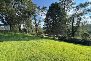 3652 Oakleaf Rd, Pittsburgh, PA 15227 - Photo 25