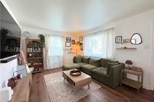 3652 Oakleaf Rd, Pittsburgh, PA 15227 - Photo 5
