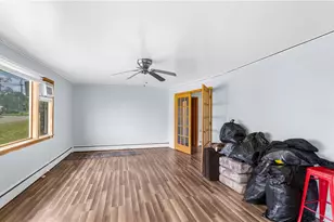 98 Capitol Ct, Farrell, PA 16121 - Photo 5
