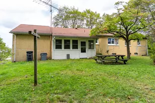 98 Capitol Ct, Farrell, PA 16121 - Photo 29