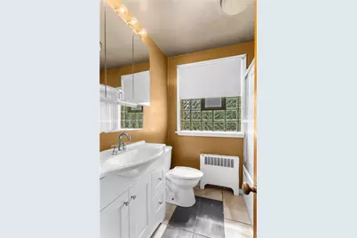 98 Capitol Ct, Farrell, PA 16121 - Photo 11