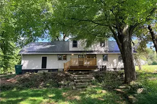326 Frazier Dr, Neshannock Township, PA 16105 - Photo 5
