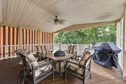 305 Farmcrest, North Fayette, PA 15071 - Photo 19