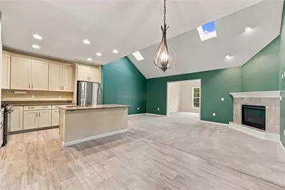 425 River Glen Dr, Baden, PA 15005 - Photo 9