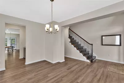 112 Foxtail Ct, Forward Township, PA 16033 - Photo 5