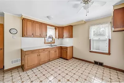 634 Spencer Ave, Sharon, PA 16146 - Photo 7