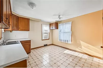 634 Spencer Ave, Sharon, PA 16146 - Photo 9