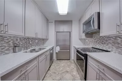 112 Washington Pl #15A, Pittsburgh, PA 15219 - Photo 5