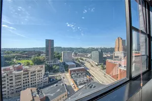 112 Washington Pl, Pittsburgh, PA 15219 - Photo 3