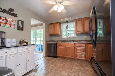 1135 Oblock Rd, Pittsburgh, PA 15239 - Photo 9