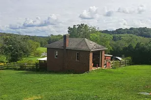 948 Herman Rd, Summit Township, PA 16002 - Photo 13