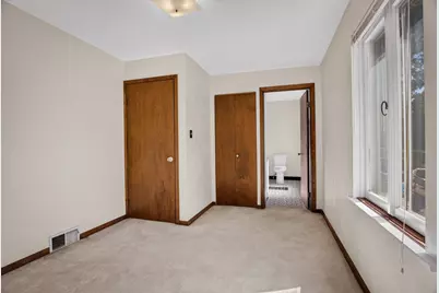 109 Marlboro Dr, New Kensington, PA 15068 - Photo 17