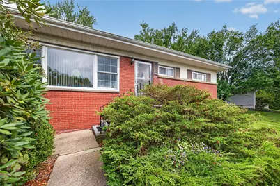 857 Pleasant Hills Dr, South Strabane, PA 15301 - Photo 3