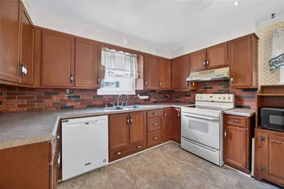 857 Pleasant Hills Dr, South Strabane, PA 15301 - Photo 7
