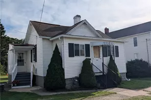 424 Scottdale Ave, Scottdale, PA 15683 - Photo 1