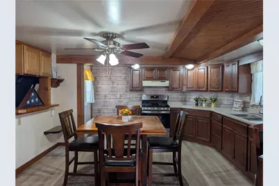424 Scottdale Ave, Scottdale, PA 15683 - Photo 11